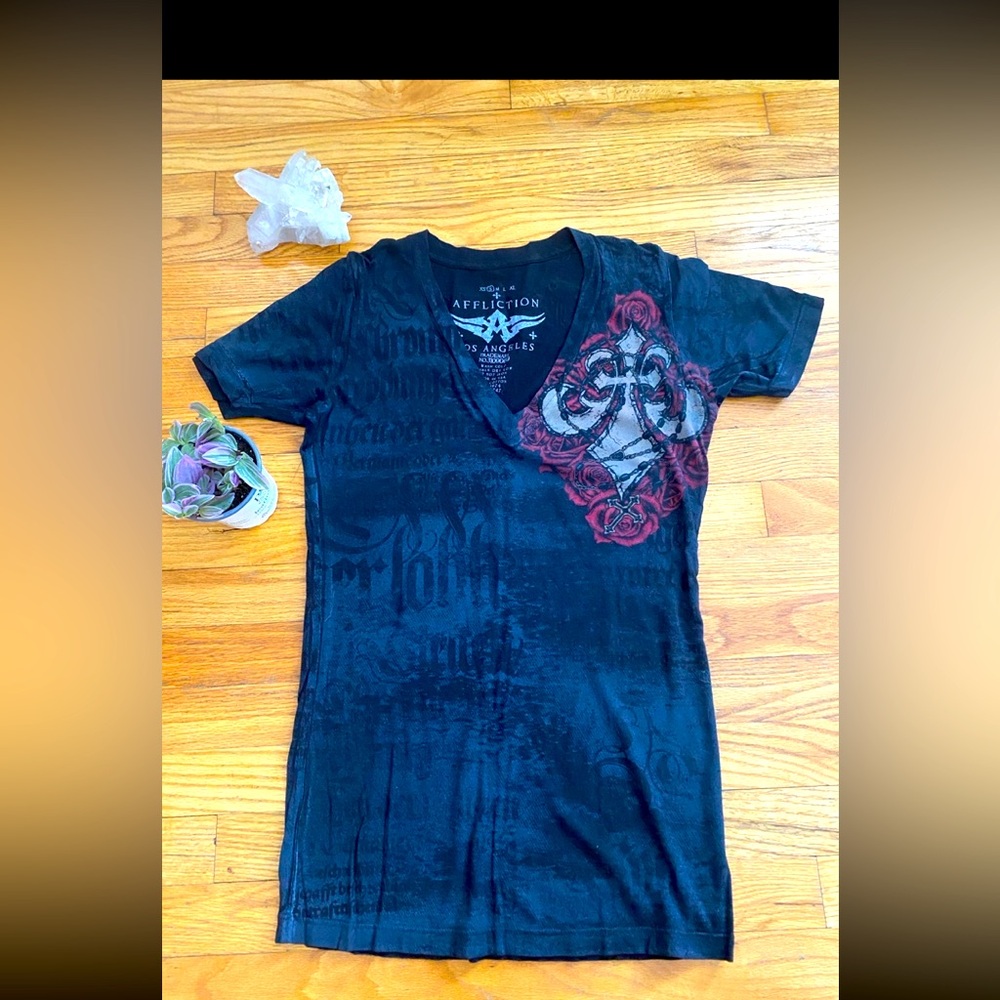 Affliction short sleeve black feel with cross size Small